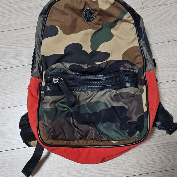 몽클레어 쁘띠 카모 백팩 가방