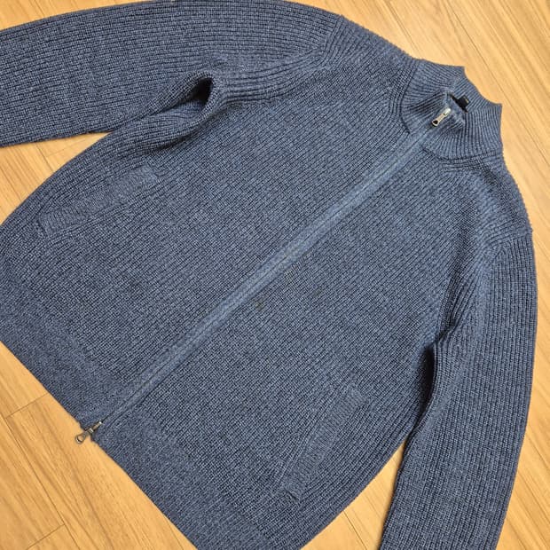 브룩스 브라더스 남성 니트 집업 가디건 L사이즈입니다. 은은한 색감이 고