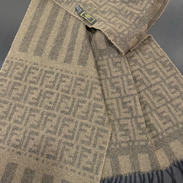 펜디 주카 머플러