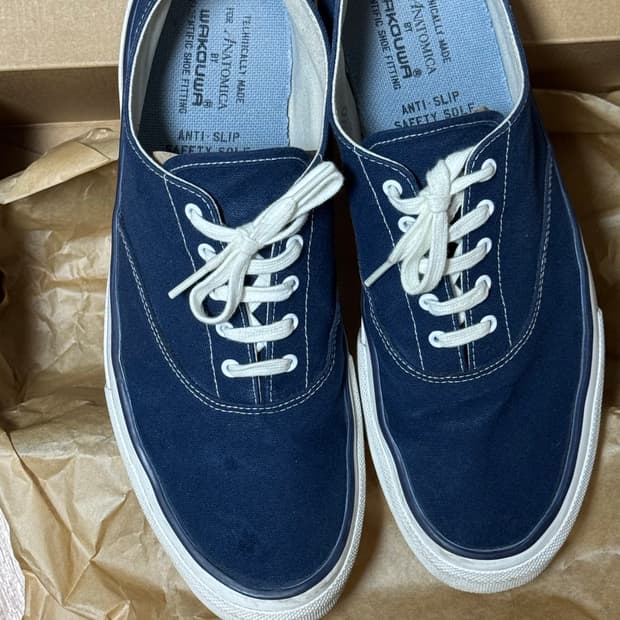 와쿠와 덱슈즈 네이비 270