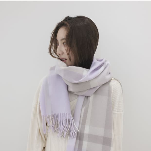 얼모스트블루 커들 체크머플러 슈가플럼