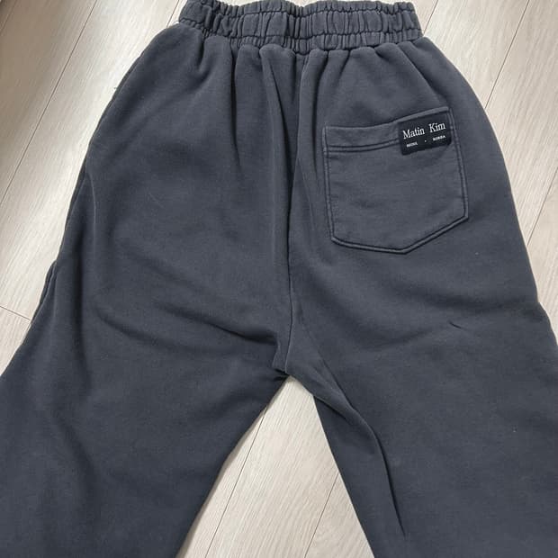마뗑킴 스웻팬츠 차콜M