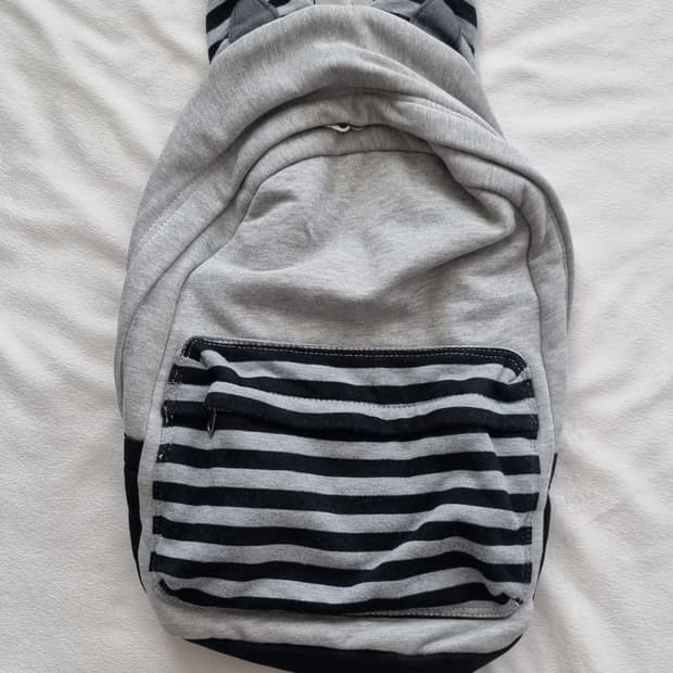 빈티지 모리걸 하구미 고양이 그레이 스트라이프 가방 백팩