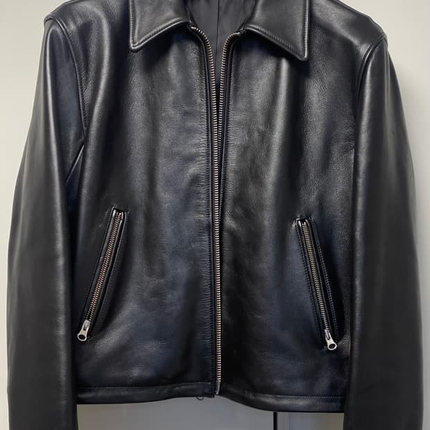 토니웩 가죽자켓 판매합니다.