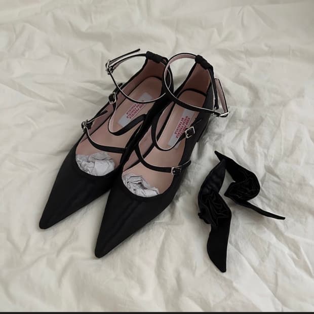 프레클 코사지 펌프스