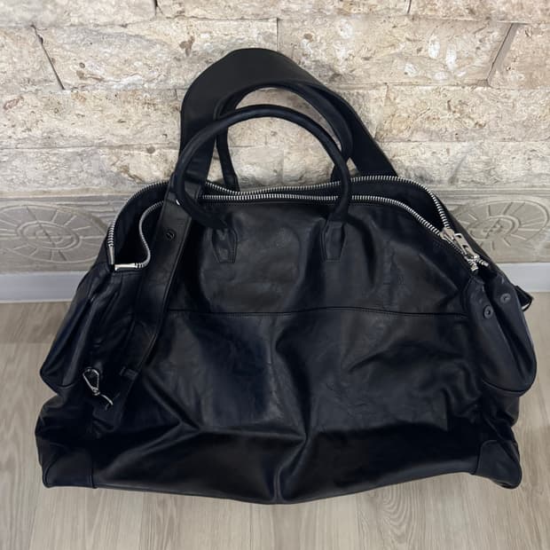 르마드 크랙 페이크 레더 볼링백 - 블랙