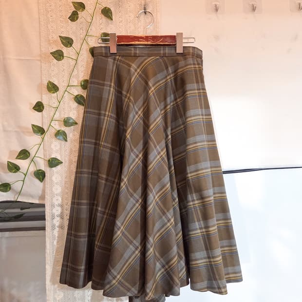 브라운 체크 울스커트