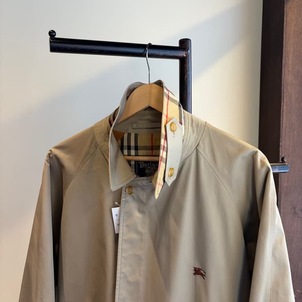 15528 - 버버리 베이지 블루종 자켓