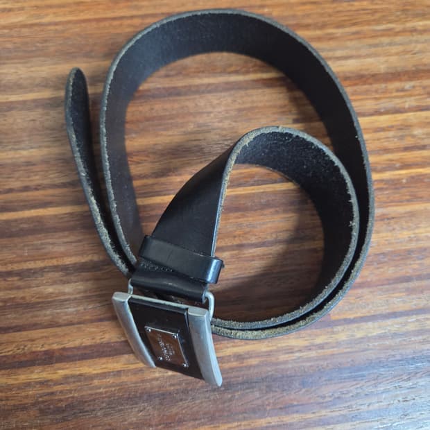 돌체앤가바나 빈티지 가죽 벨트 107cm