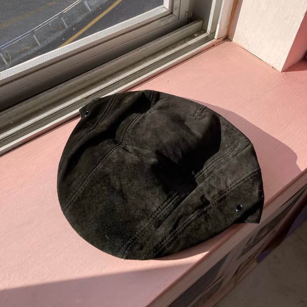 블랙 벨벳 헌팅캡