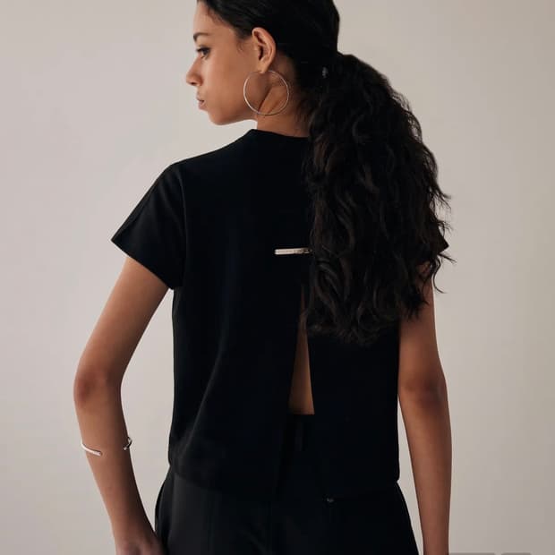 트리밍버드 Logo Slit Crop T-Shirts [ Black ]