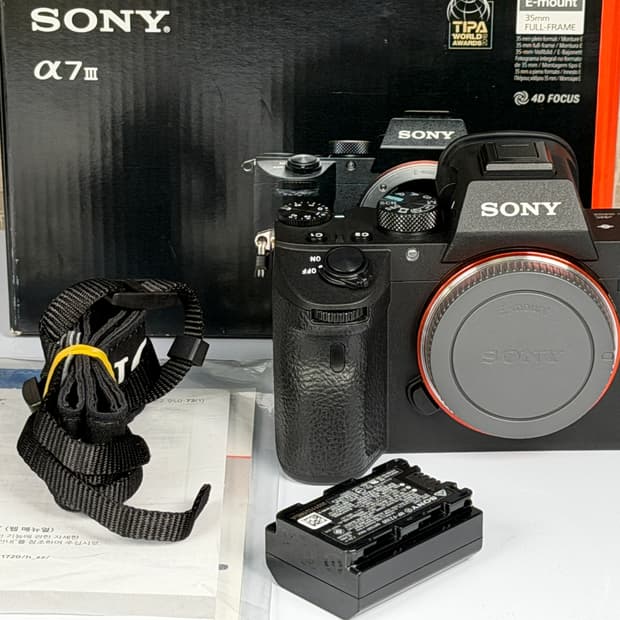 소니 A7M3 미러리스 풀프레임 카메라 바디 신품급