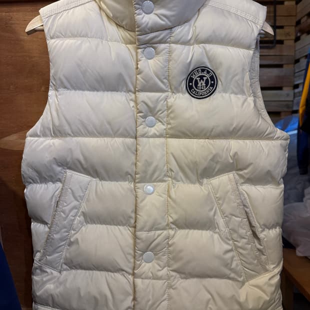 후아유 크림 패딩조끼