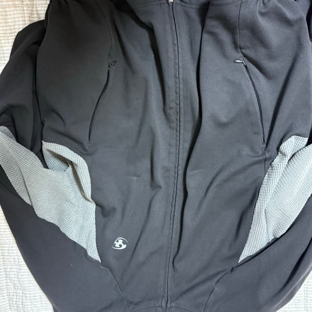 산산기어 트랙자켓 24fw