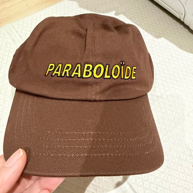 파라볼로이드 브라운 캡 미착용