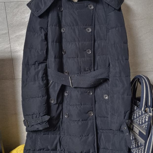 정품)  버버리 브릿  폭스퍼  구스다운 자켓 