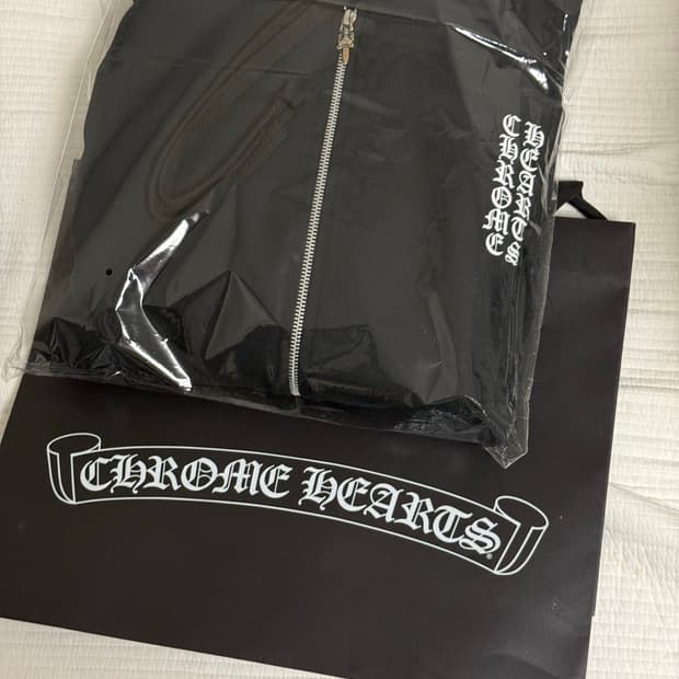 크롬하츠 버티컬 롱 플리스 집업 후드 블랙 L사이즈 시착만한 새상품