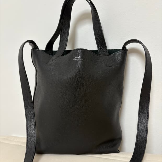 아페쎄 APC 블랙 토트 숄더 레더백 