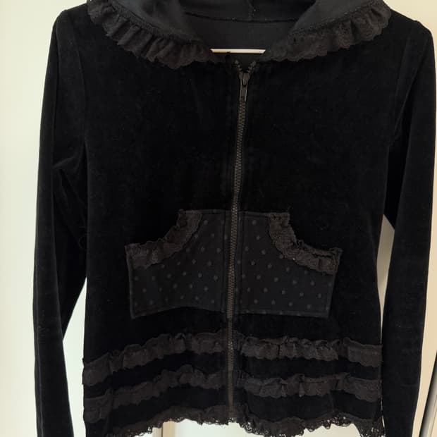 블랙 레이스 도트 벨벳 후드집업
