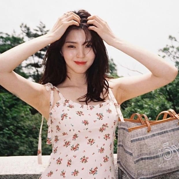 자라 플라워 롱 원피스 (한소희 착용)