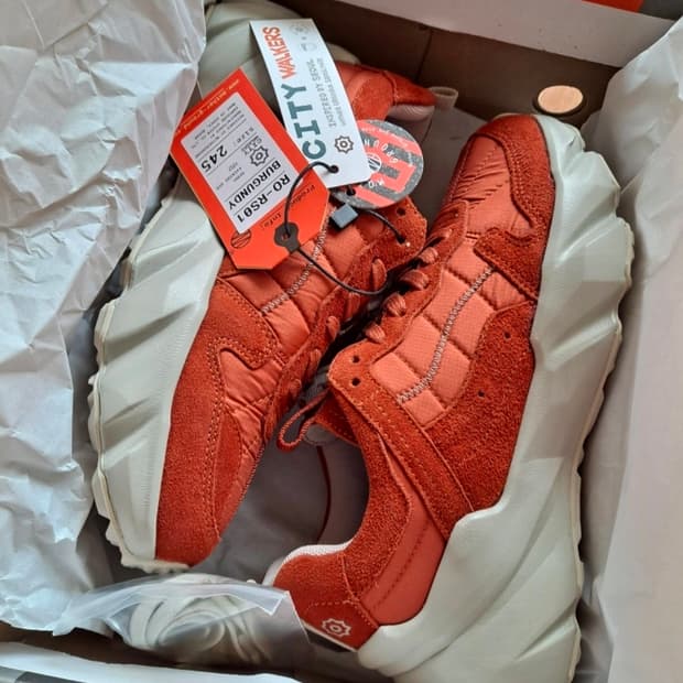 마더그라운드 스니커즈 판매합니다