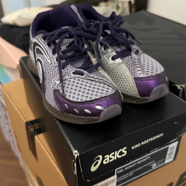 키코 코스타디노브 젤소켓 235