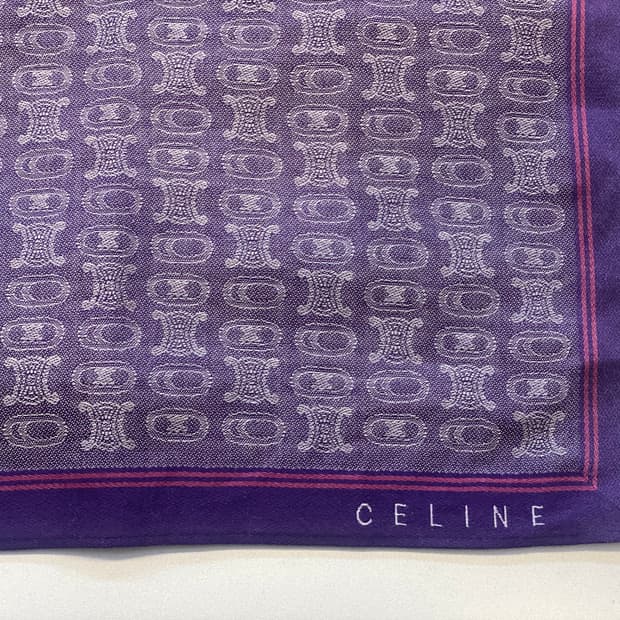 셀린느 손수건입니다