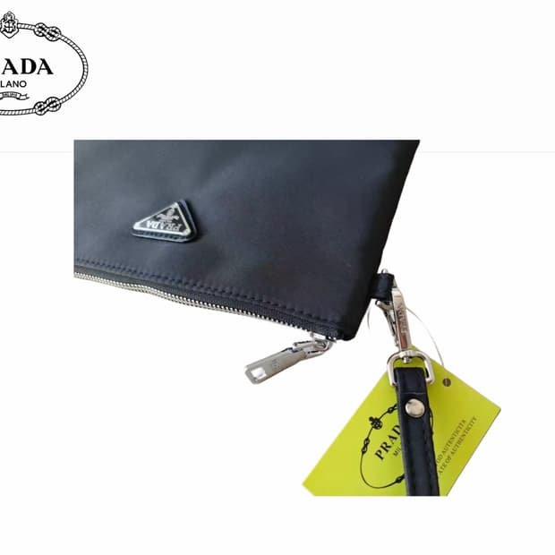 프라다뷰티 핸들 파우치 클러치 블랙