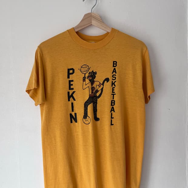 70s U.S.A basketball t-shirt