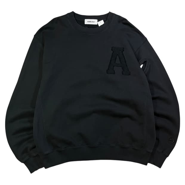 앰부쉬 디스트로이드 홀 맨투맨