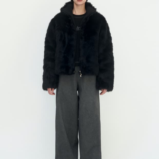 트리밍버드 하이넥 집업 퍼자켓 블랙