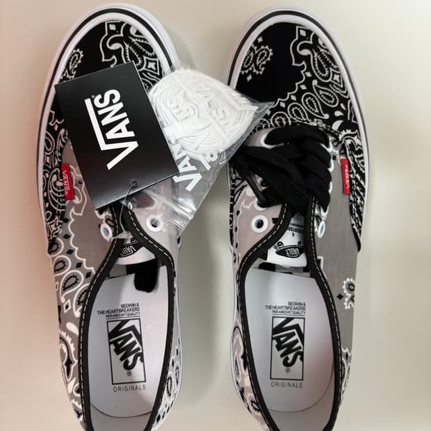 반스 볼트 배드윈 250사이즈