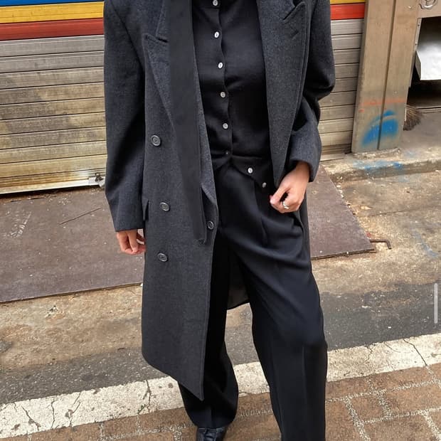 챠콜 피크드 라펠 더블 울 코트(드라이완료)