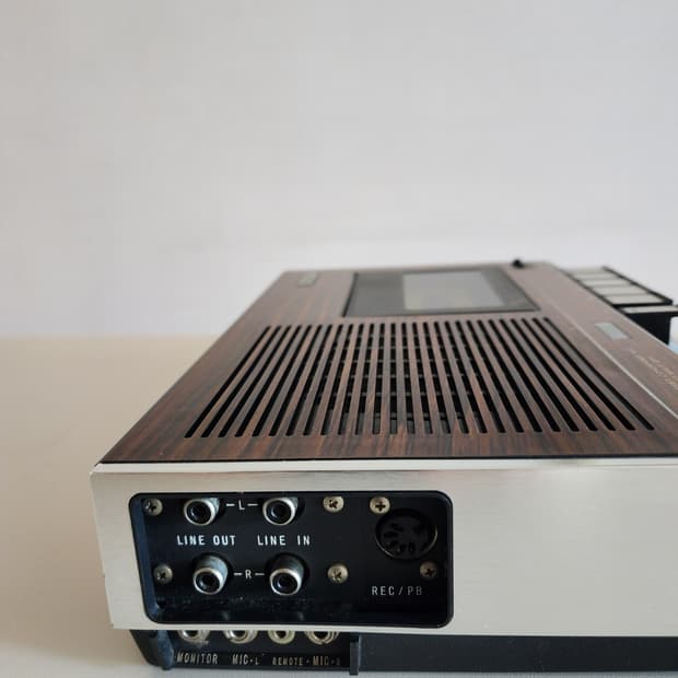70년대 소니 스테레오 카세트 TC-2100A 거의 새제품