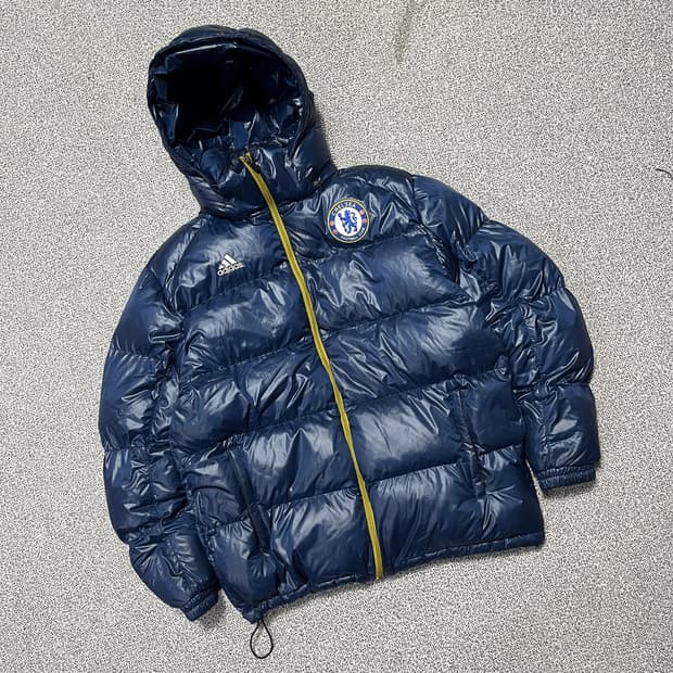 아디다스 첼시 패딩 점퍼