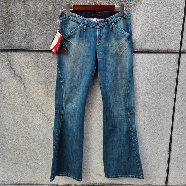 31) 00s Levi's 리바이스 엔지지어드진 부츠컷