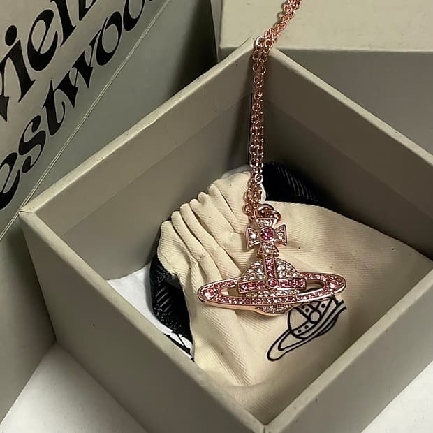 풀박스) 비비안웨스트우드 키카 바스릴리프 로즈골드 펜던트 목걸이