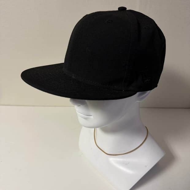 뉴에라 더헌드레드 사이즈캡