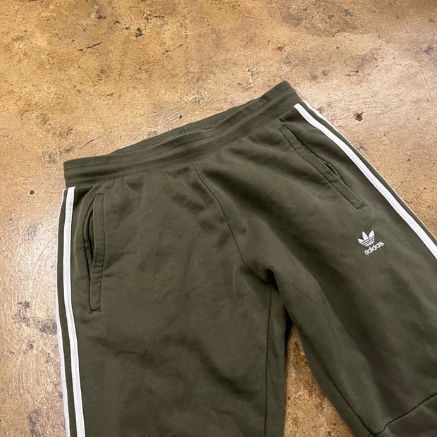 [정품/XL] 아디다스 삼선 트레이닝 바지 카키 b19
