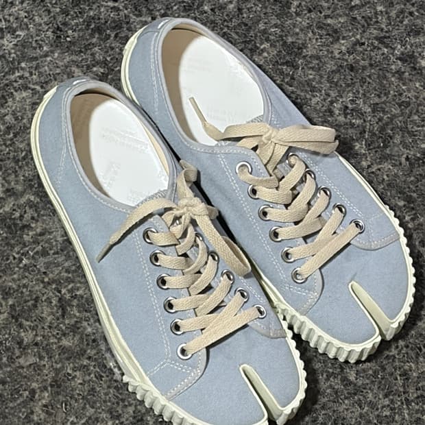 메종마르지엘라 타비 스니커즈