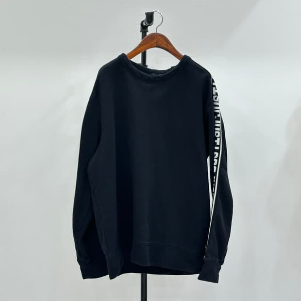 저스트 까발리 남성 맨투맨