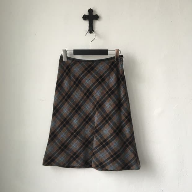 Check pattern woolen midi skirt