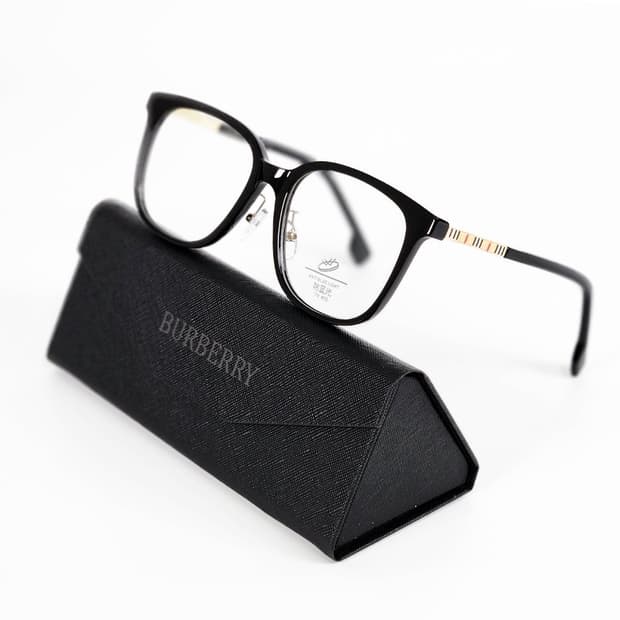 버버리 뿔테안경