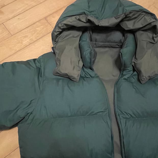 유니클로 jw 앤더슨 리버시블 패딩