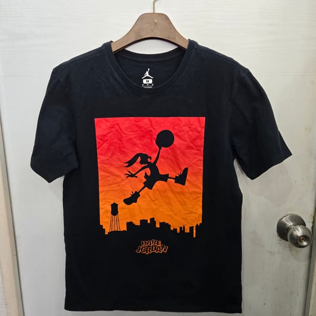 M,95 )) JORDAN 조던 반팔티셔츠! 디자인 짱짱짱 예뻐요~