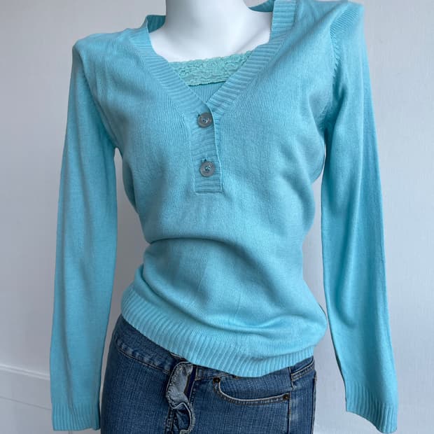 Save Our Soul 아쿠아 브이넥 버튼 니트