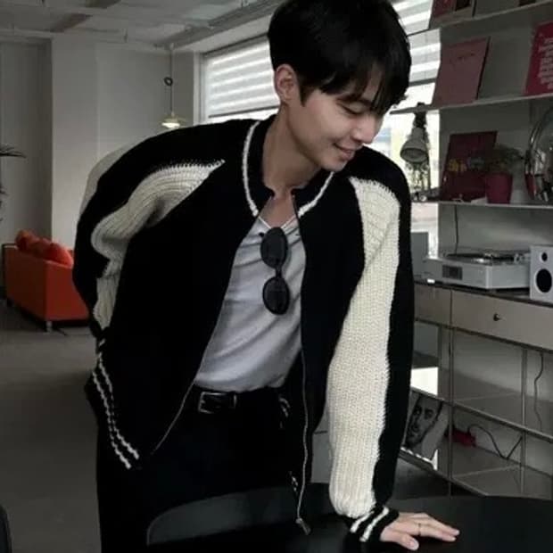 니트 하찌 집업 크롭 숏 블루종 나그랑 가디건 블랙 화이트 아이보리