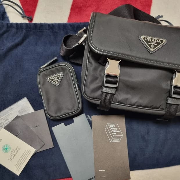 프라다 리나일론 숄더백 2VD034
