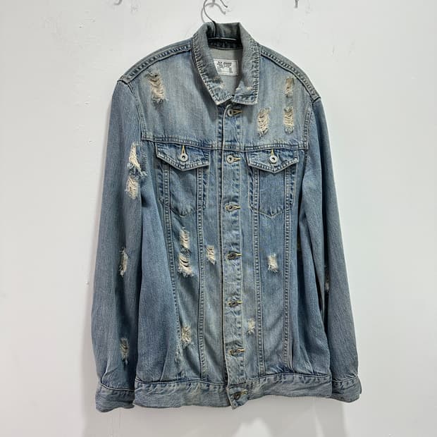 Sly jeans destroyed denim jacket