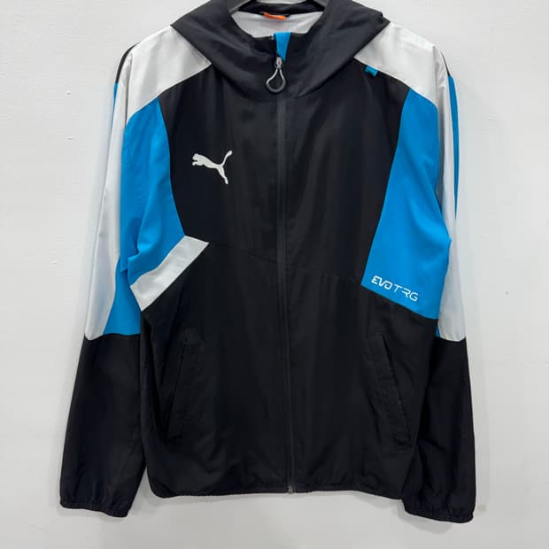 푸마 배색 바람막이